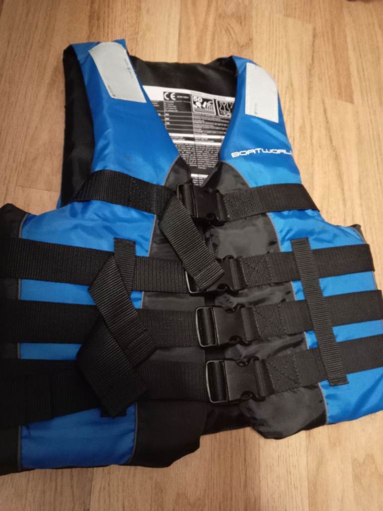 BOATWORLD Life Jacket/ Buoyancy Aid