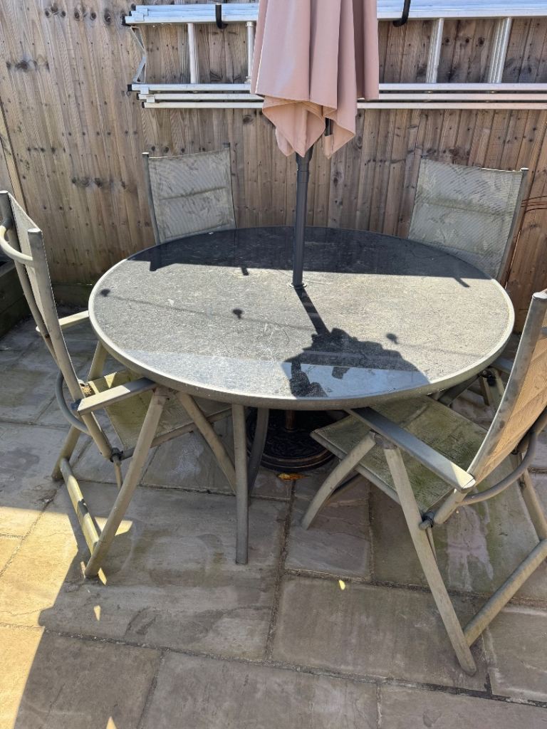 FREE Garden furniture set, 4 chairs & umbrella DOES NOT INCLUDE UMBRELLA STAND