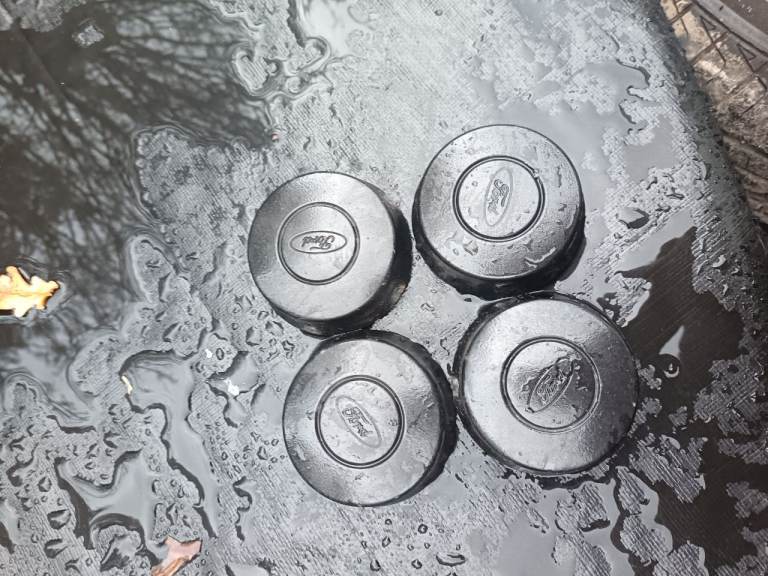 Ford transit connect mk1 centre caps