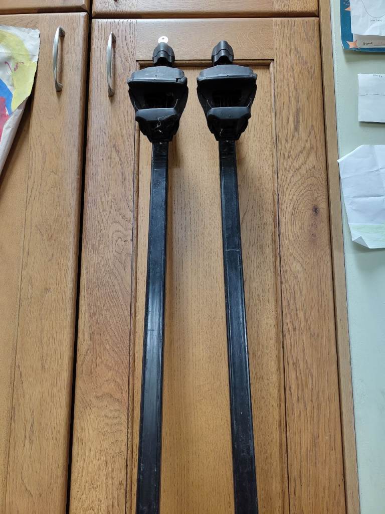Thule Square Section Roof Rack