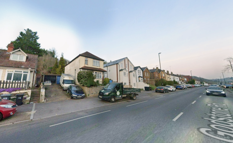 BENEFITS ACCEPTED - Studio Flat Available in Kenley Croydon CR8