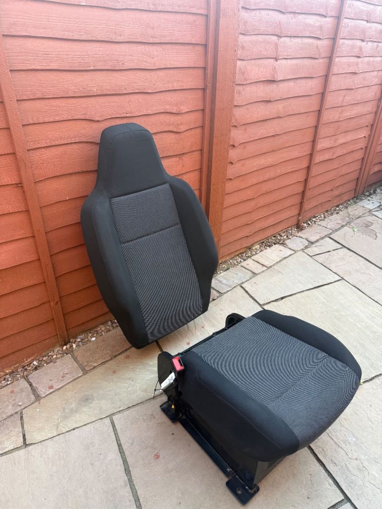 BRAND NEW Vauxhall Combo E Single Passenger Seat 2018–2024 – £50 ONO