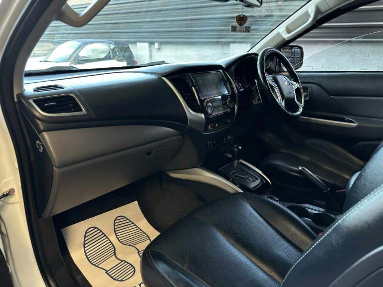 MITSUBISHI L200 2.4 DI-D DC Challenger White Auto Diesel 2020+NO VAT+1 OWNER!