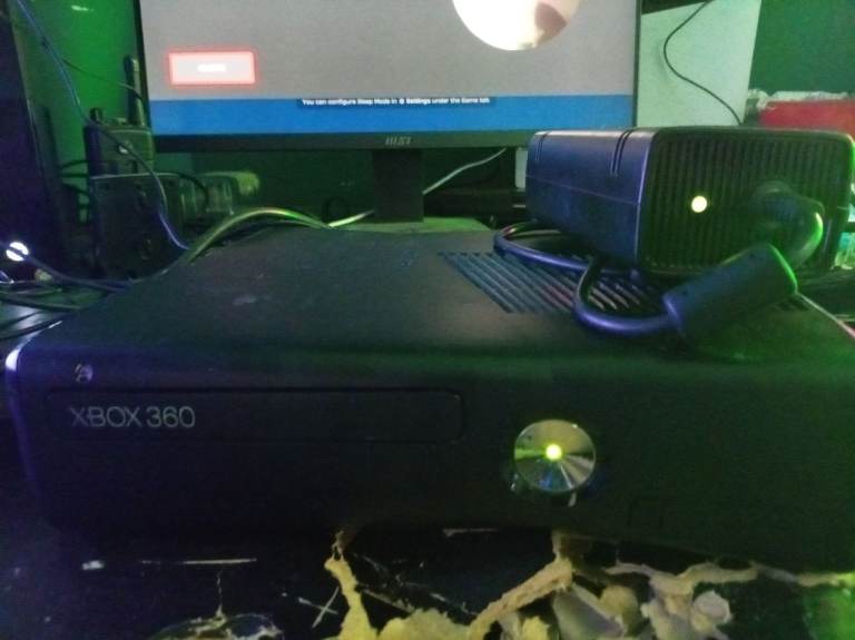 Xbox 360 and Kinect 