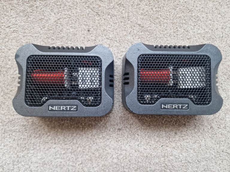 HERTZ MILLIE CROSSOVERS