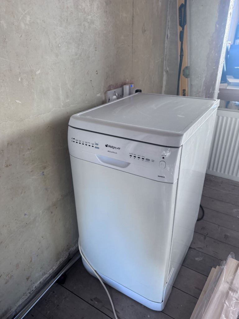 Hot point dishwasher
