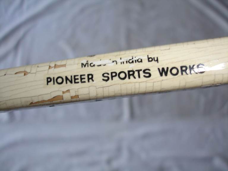 TENNIS-BADMENTEN-SEQUASH RACKETS- TANNIS RACKES, £2.00 for Sale