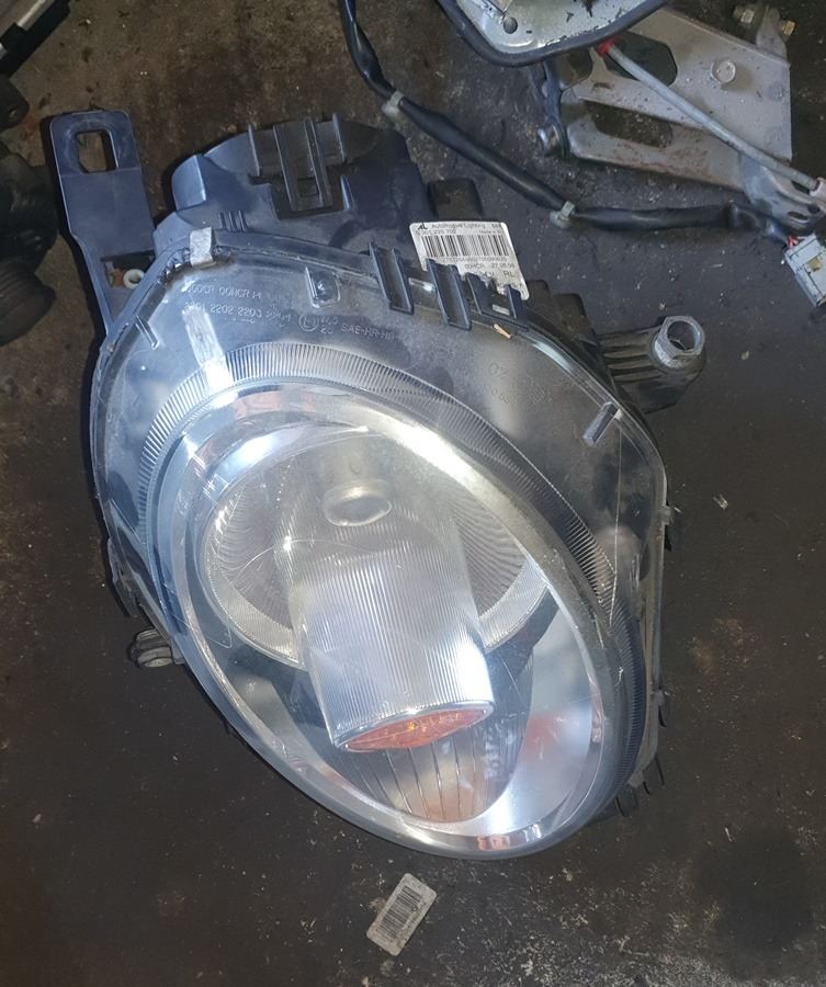 Mini Cooper S Right Side Headlight 2007
