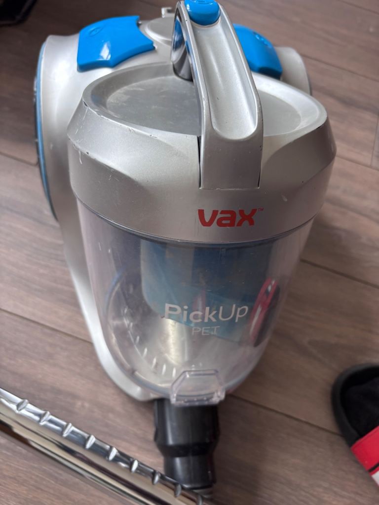 Vax PickUp Pet Bagless Vacuum Cleaner – Good Condition