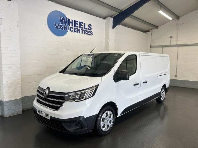 2023 Renault Trafic LL30 Blue dCi 130 Advance Van PANEL VAN DIESEL Manual