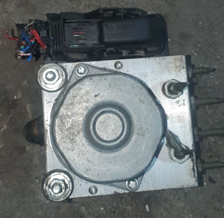 Peugeot 108 1.0 ABS Control Module Pump 2015