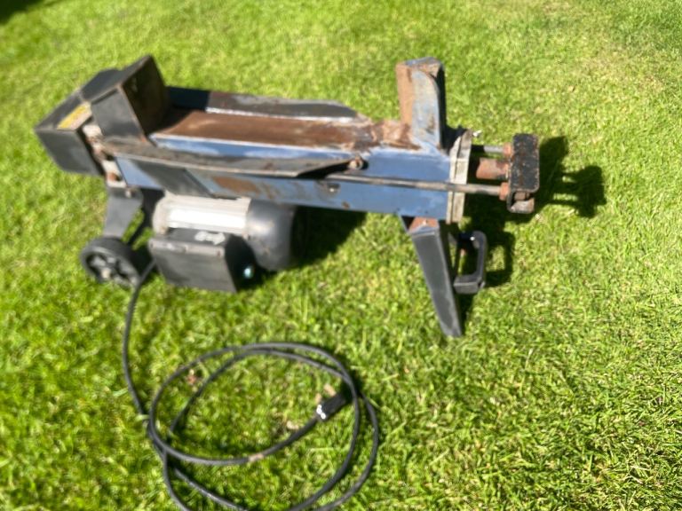 Einhell Log Splitter, Electric/Hydraulic on wheels