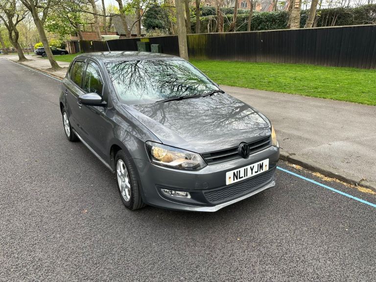 2012 volkswagen polo with Apple Carplay