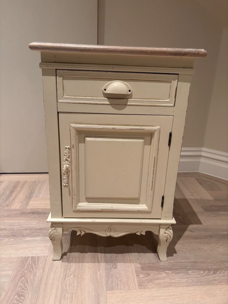 Shabby chic bedside table