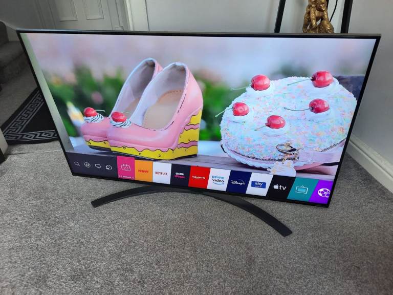LG 50" ULTRA HD 4K HDR SMART LED TV 