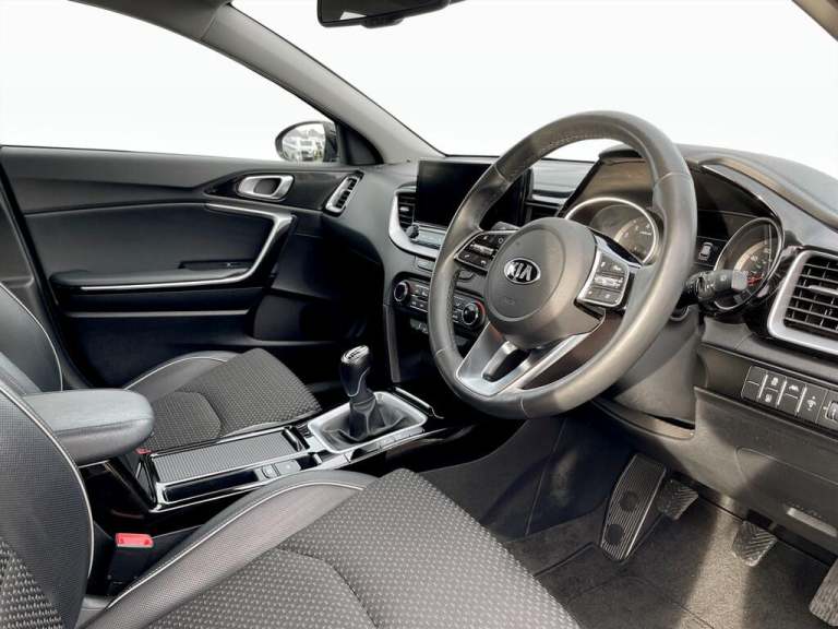 2020 Kia XCeed 1.0 T-GDi 3 Euro 6 (s/s) 5dr HATCHBACK Petrol Manual