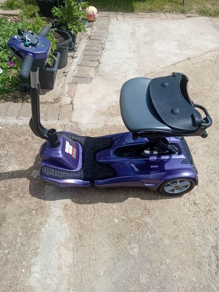 Drve auto folding/unfolding 3 wheel scooter