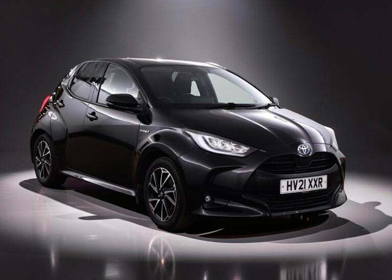  Toyota Yaris 1.5 VVT-h Design E-CVT Euro 6 (s/s) 5dr Petrol/Electric Hybrid Automatic