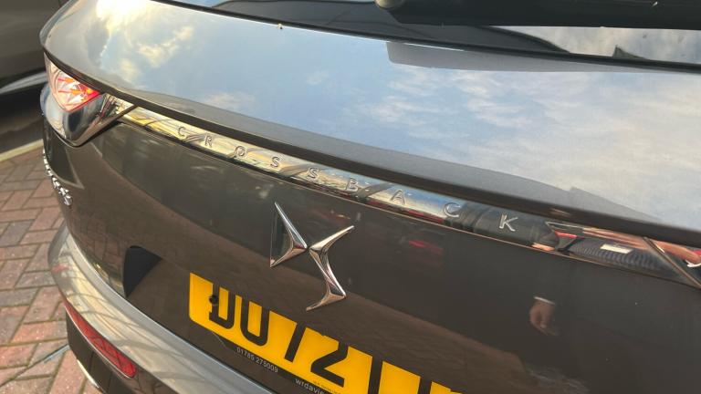 2022 DS Automobiles DS 7 Crossback 1.6 E-TENSE 13.2kWh Opera Crossback 5dr Petrol Plug-in Hybrid ...