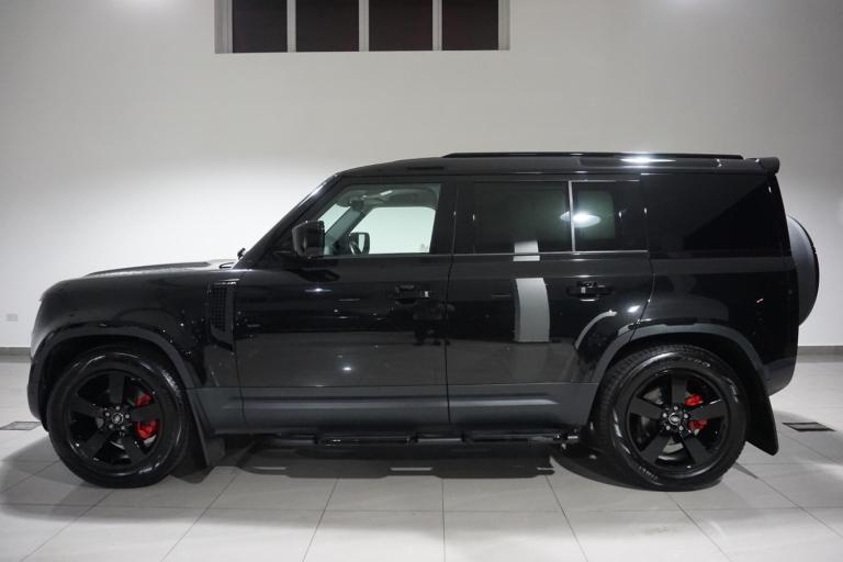 2023 Land Rover Defender 110 3.0 D250 MHEV HSE Hard Top SUV Auto 4WD MWB Euro 6 (s/s) 5dr PANEL V...