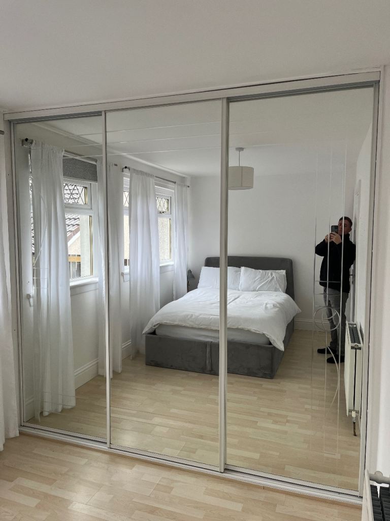 Triple Fitted Mirror Wardrobe