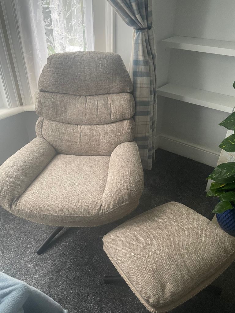 Devon TV chair and Footstool