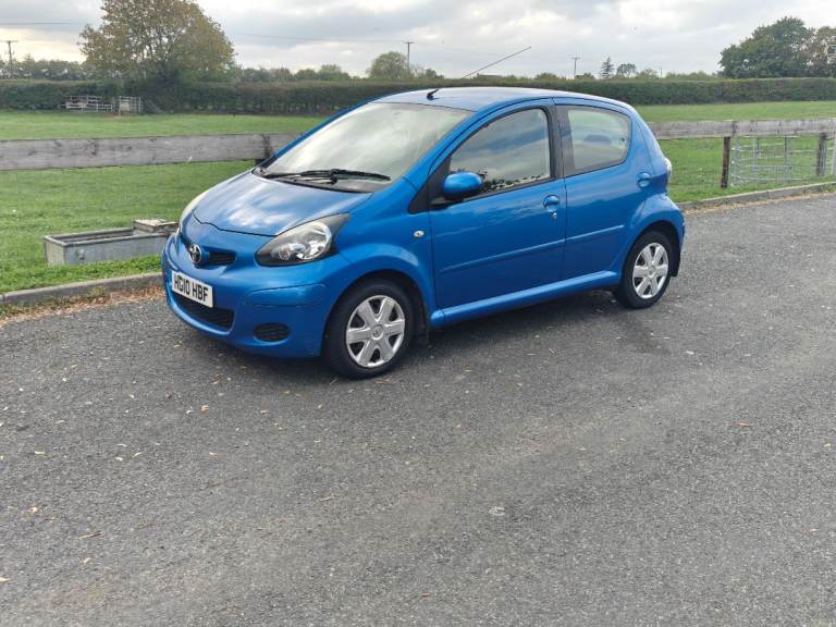 Toyota, AYGO, Hatchback, 2010, Manual, 998 (cc), 5 doors