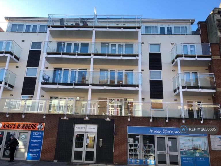 2 bedroom flat in Elm Grove, Southsea, PO5 (2 bed) (#2656685)