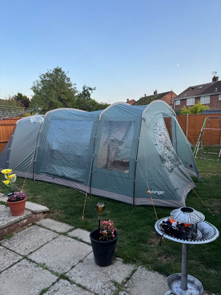 Vango 450 with front porch 