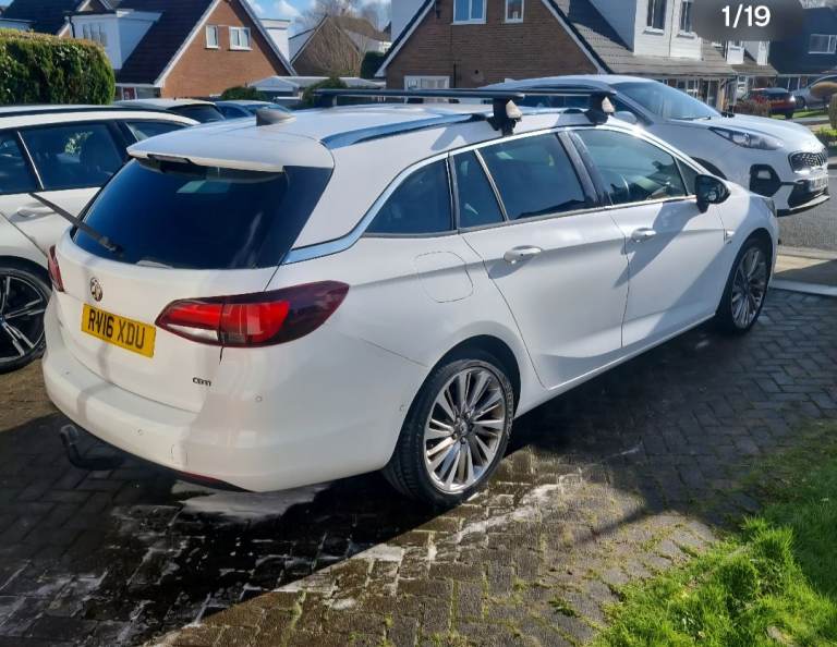 Vauxhall, ASTRA, Estate, 2016, Semi-Auto, 1598 (cc), 5 doors