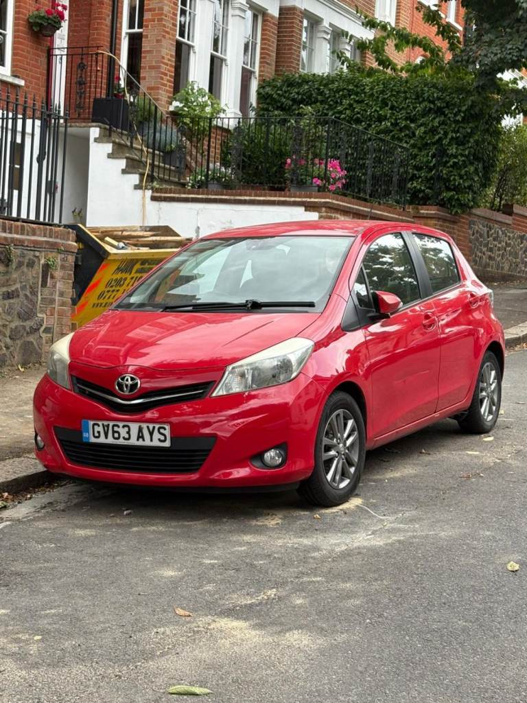 image for Toyota, YARIS, Hatchback, 2014, Manual, 998 (cc), 5 doors