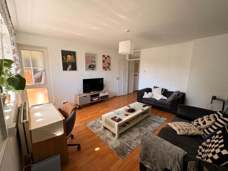 Room for rent from May 5th!