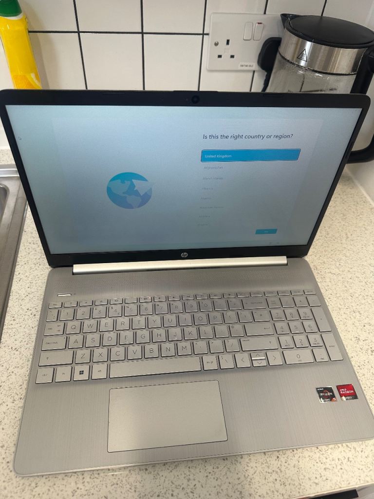 HP Laptop 15s-eq2504sa Silver | in Tower Bridge, London | Gumtree