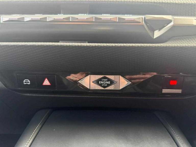 2023 DS Automobiles DS 4 1.6 E-TENSE Cross Rivoli 5dr EAT8 Automatic Hatchback Hybrid Automatic