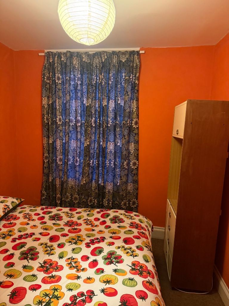 Two double rooms to let 