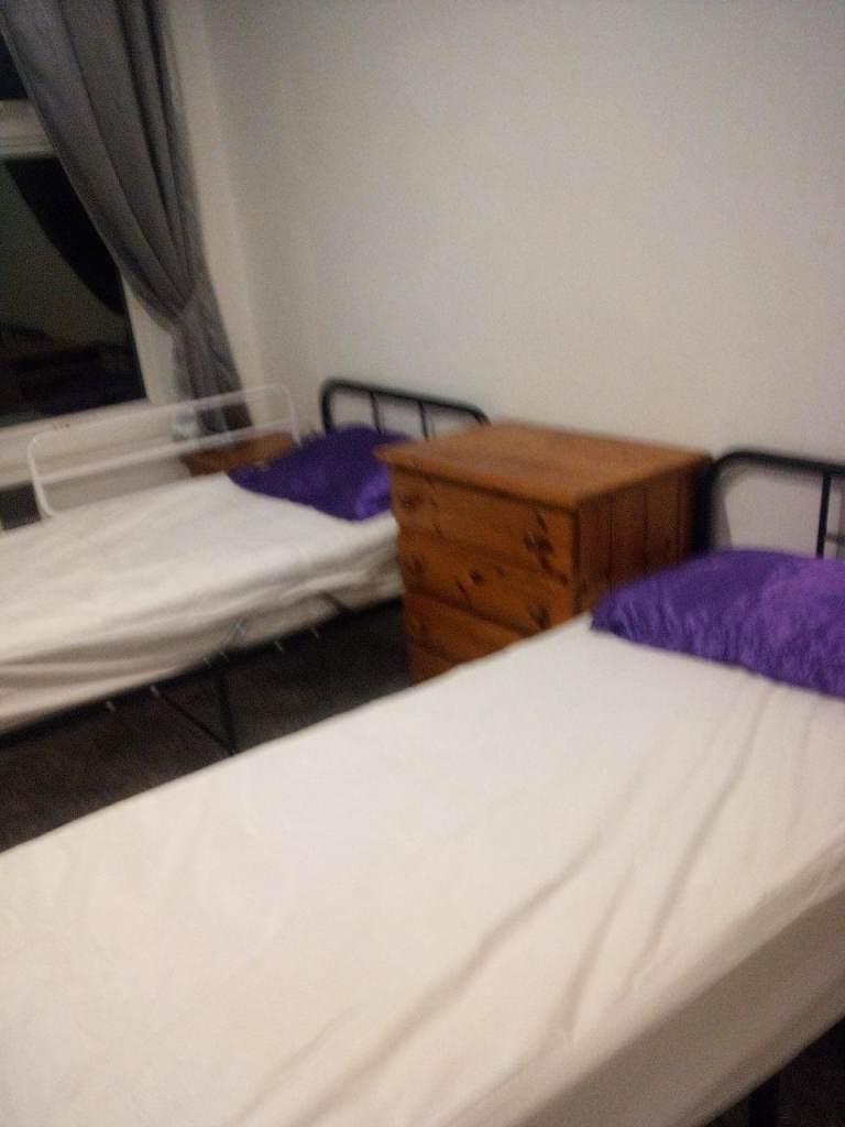 Large room to rent