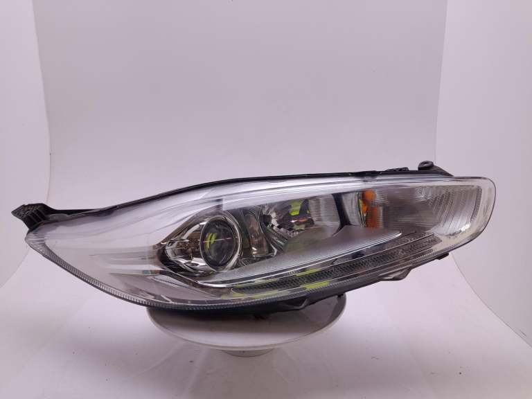 Ford Fiesta Headlamp Headlight O/S 2013-2018 5 Door Hatchback Rh 2126883