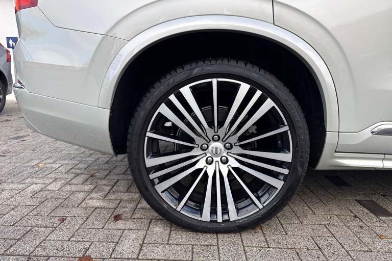 2022 Volvo XC90 2.0h T8 Recharge 18.8kWh Inscription Pro SUV 5dr Petrol Plug-in Hybrid Auto ESTAT...