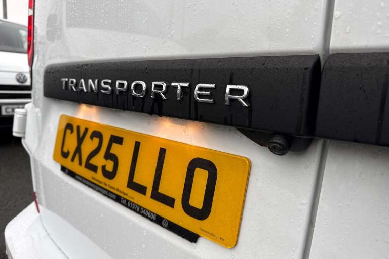 2025 Volkswagen Transporter 2.0 TDI 150 Commerce Plus Van PANEL VAN DIESEL Manual