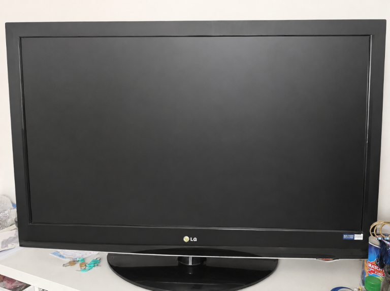 LG 42” plasma TV