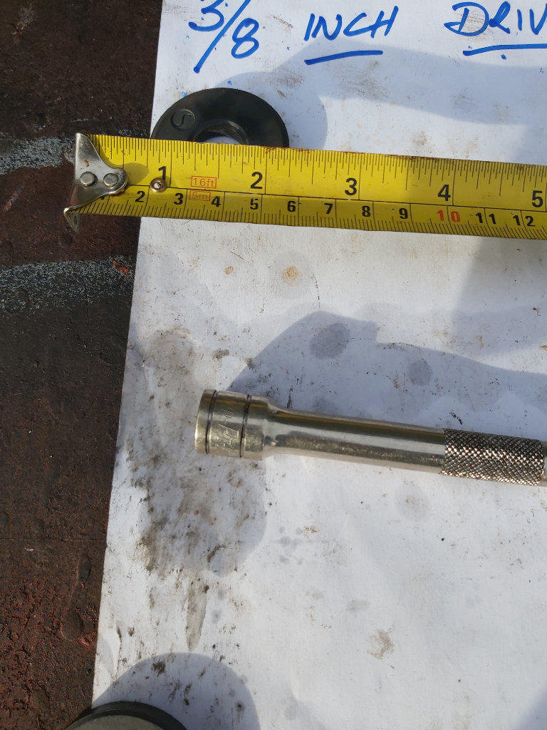 Blue Point Tools made by snap on 6 inch Knurled Friction Ball Extension 3/8 inch Drive BLPEXTK386