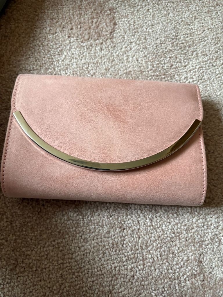 Quiz pink hand bag with shoulder chain