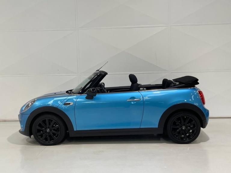 2018 MINI Convertible 1.5 Cooper Convertible 2dr Petrol Steptronic Euro 6 (s/s) (136 ps) Converti...