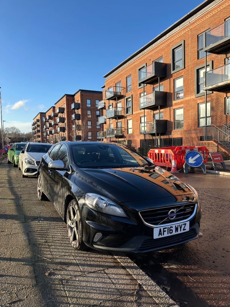 Volvo, V40, Hatchback, 2016, Manual, 1969 (cc), 5 doors