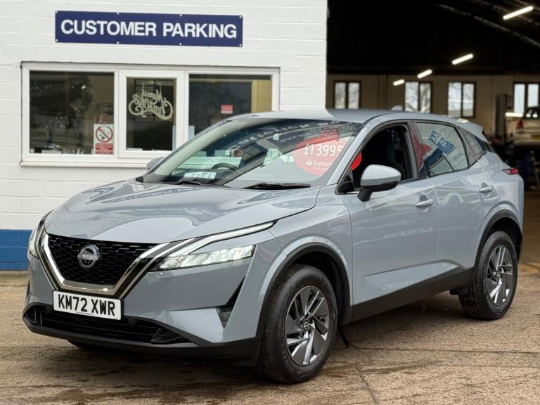 2022 Nissan Qashqai 1.3 DiG-T MH Acenta Premium 5dr, UNDER 15900 MILES, TWO NISSAN SERVICES,  HAT...