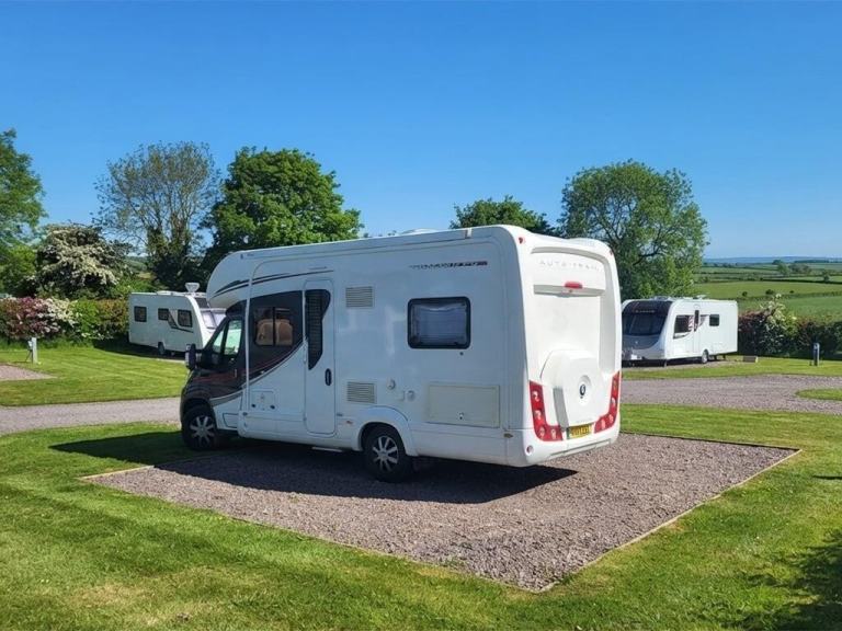 2017 Auto-Trail Tracker FB 2.3 Diesel 146bhp 4 Berth