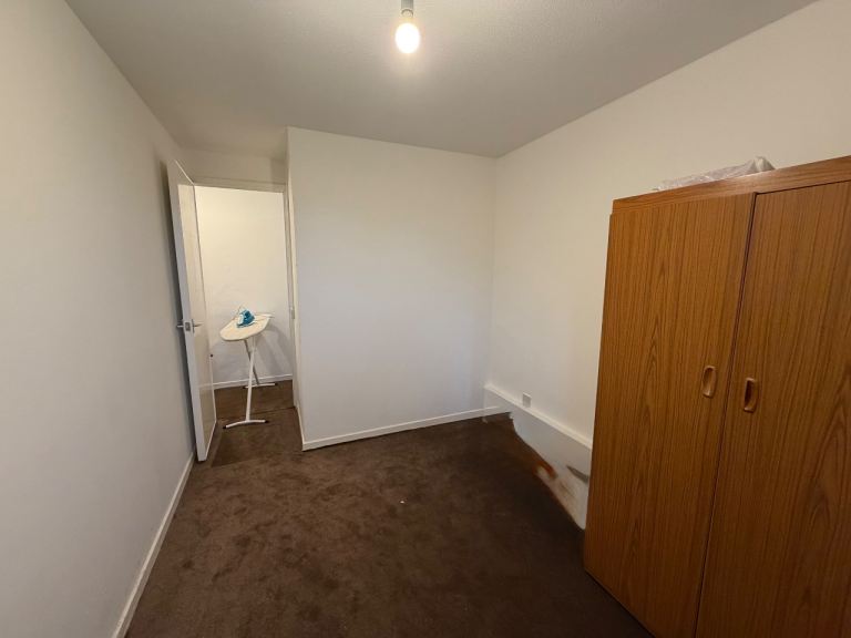 Single room for rent 