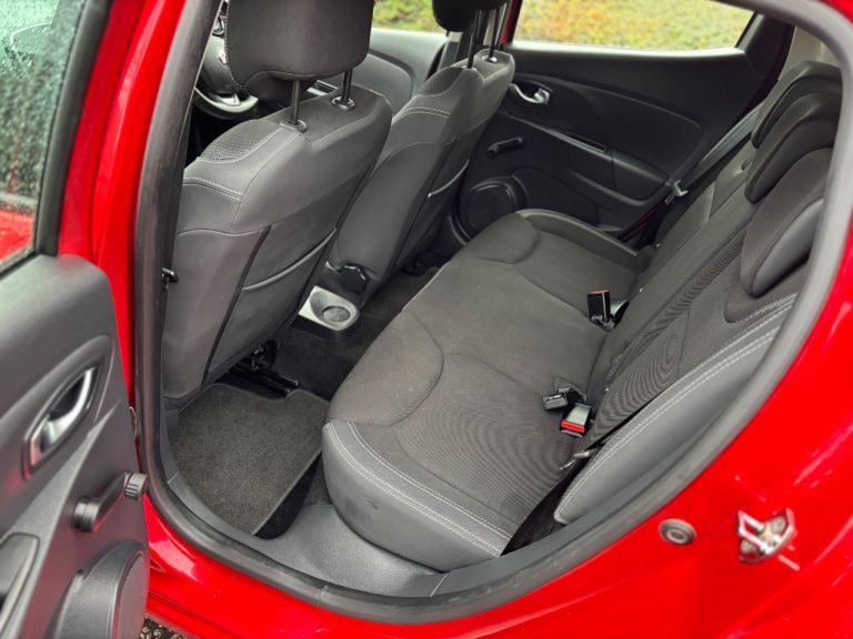 Renault, CLIO, Hatchback, 2017, Manual, 1461 (cc), 5 doors