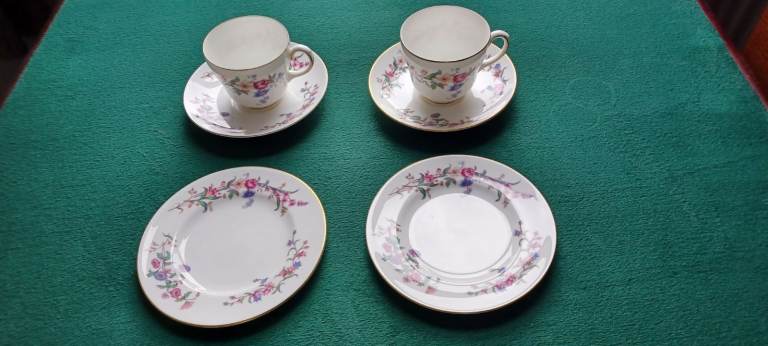 Wedgewood Devon Sprays Bone China Tea Set