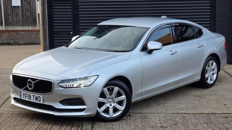 VOLVO S90 2.0 D4 Momentum Auto Euro 6 (s/s) 4dr 2018